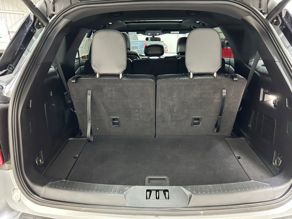 Certified 2020 Ford Explorer XLT w/ Equipment Group 202A AWD/4WD image 29