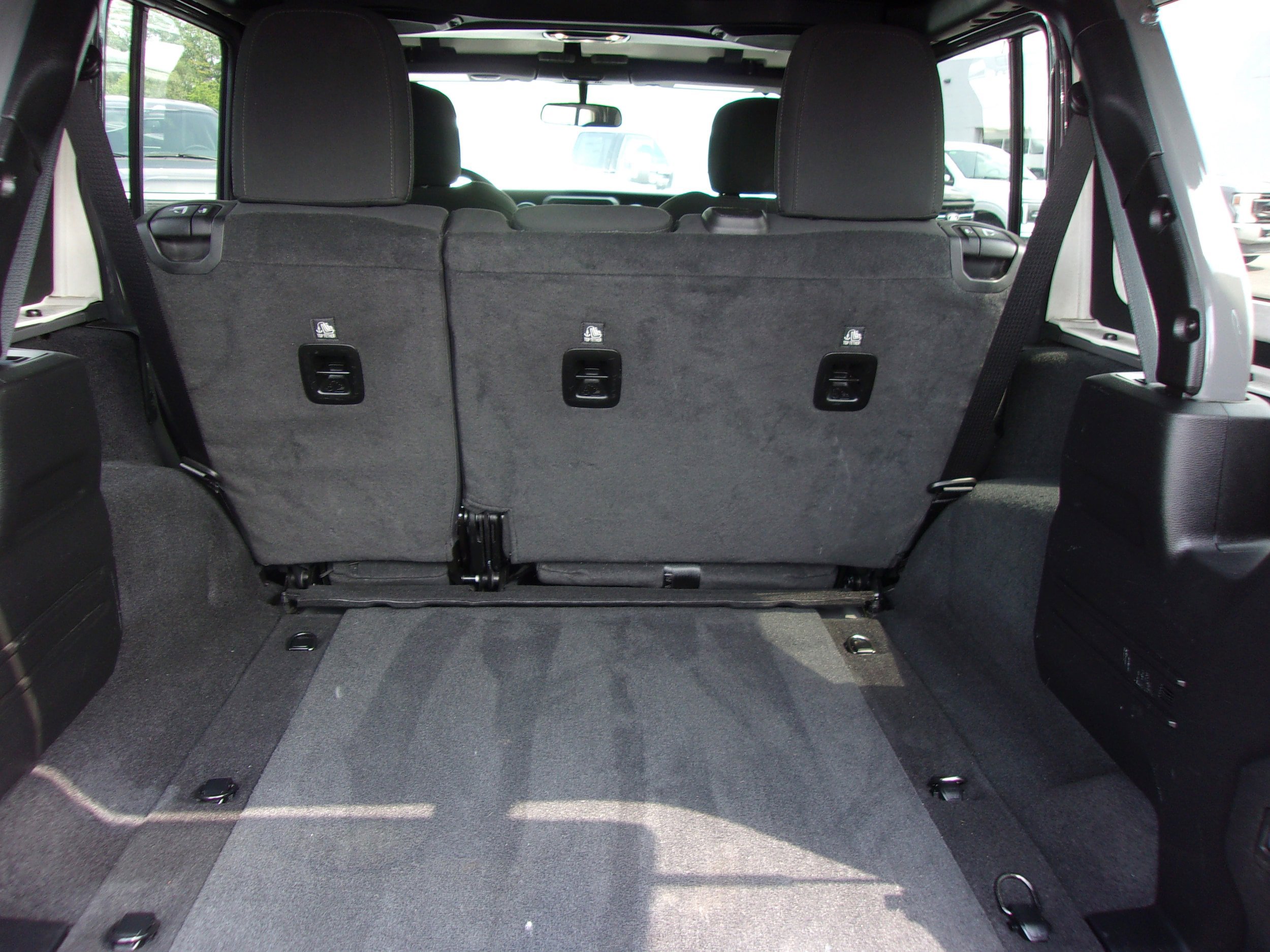 Used 2022 Jeep Wrangler Unlimited Sport AWD/4WD image 10