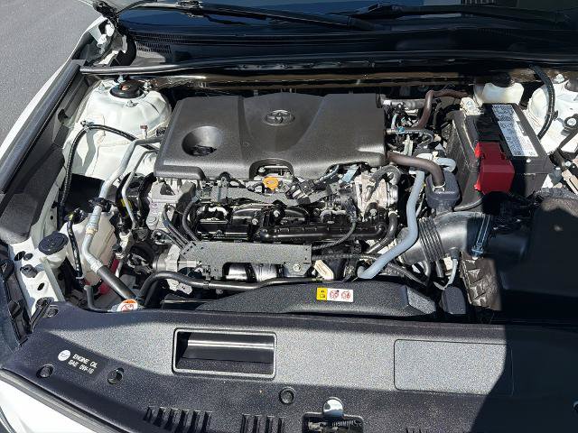 Used 2023 Toyota Camry SE FWD image 4