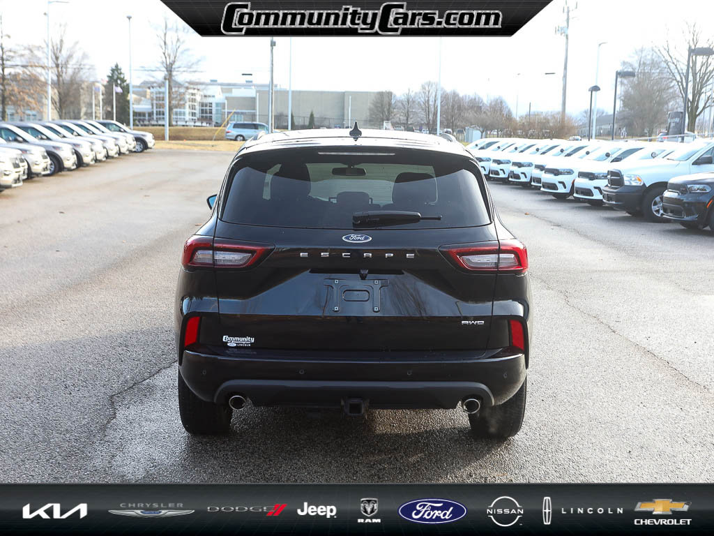 Certified 2023 Ford Escape ST-Line Select w/ Tech Pack #2 image 6
