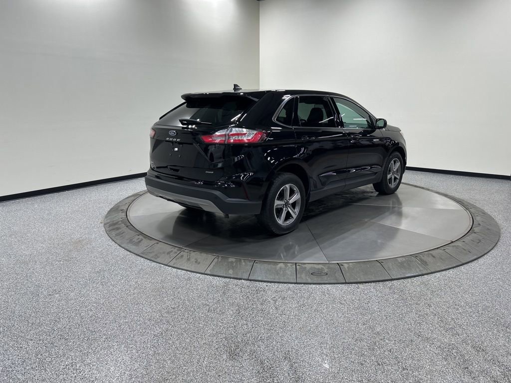 Certified 2024 Ford Edge SEL w/ Convenience Package image 5