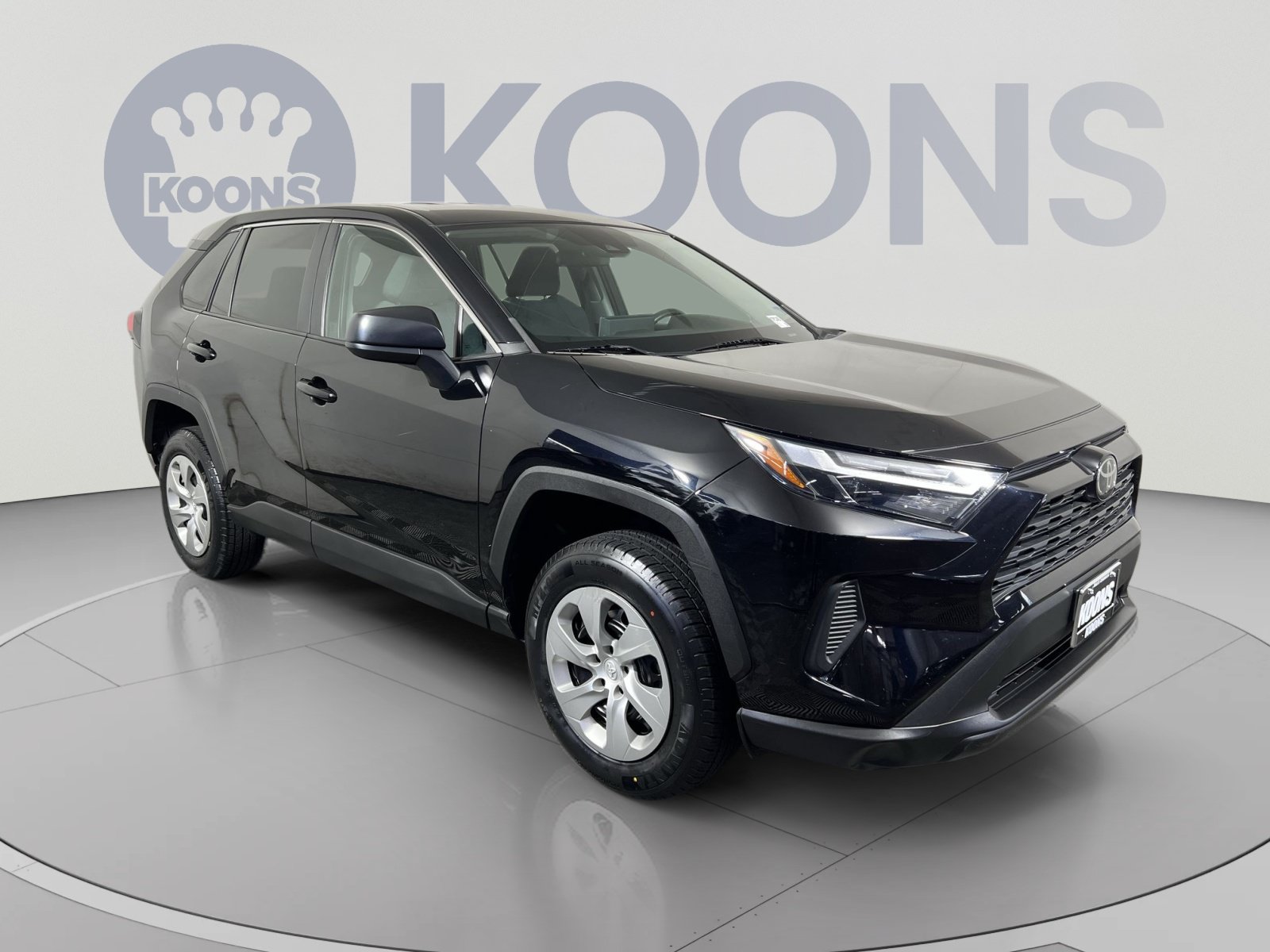 Used 2023 Toyota RAV4 LE FWD image 2