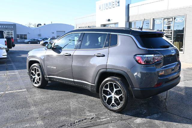 Used 2024 Jeep Compass Limited AWD/4WD image 11