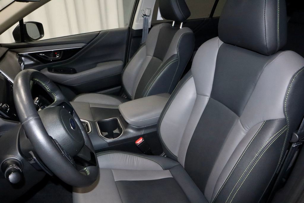 Used 2025 Subaru Outback Onyx Edition image 26