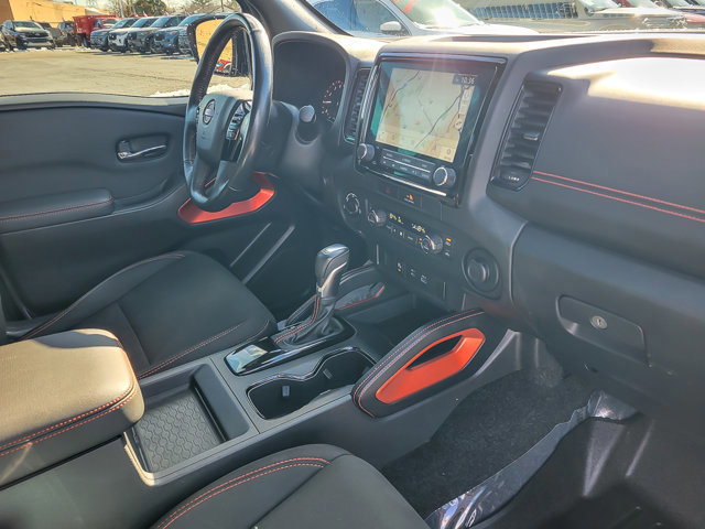 Used 2022 Nissan Frontier PRO-4X w/ Technology Package image 22