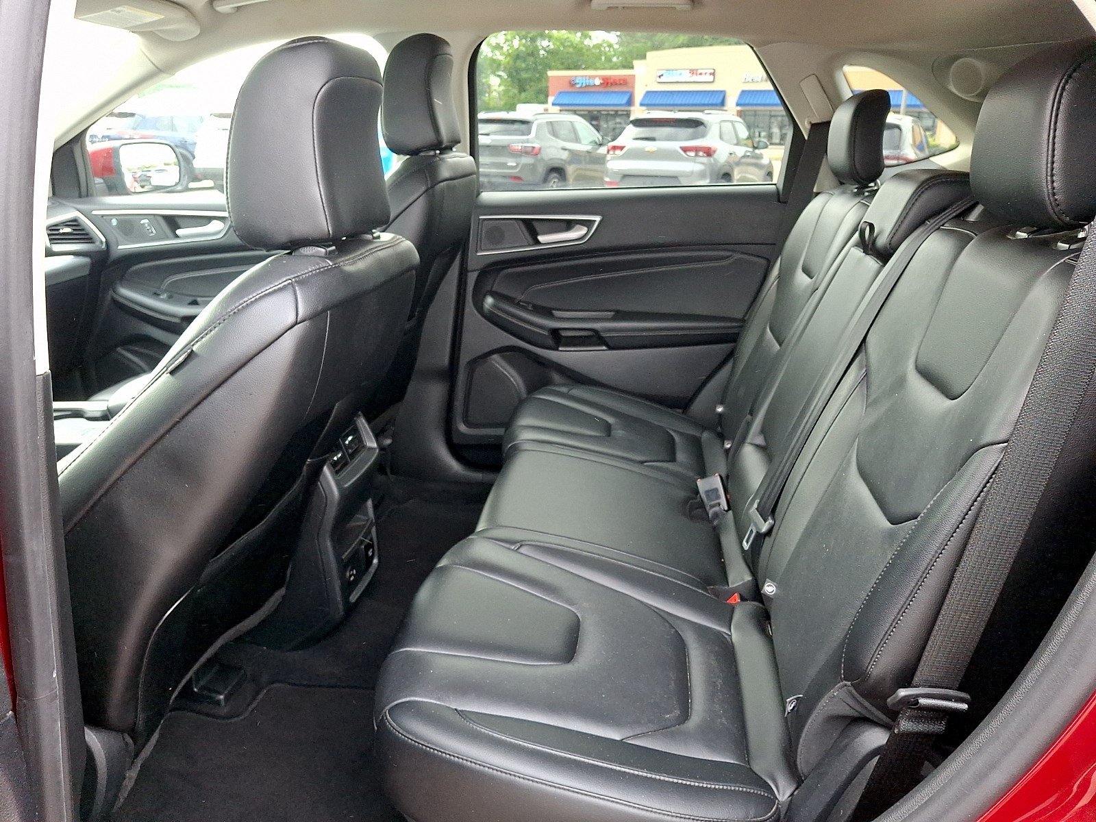Certified 2021 Ford Edge Titanium w/ Cargo Accessory Package FWD image 9