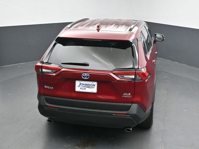 Used 2024 Toyota RAV4 XLE AWD/4WD image 25