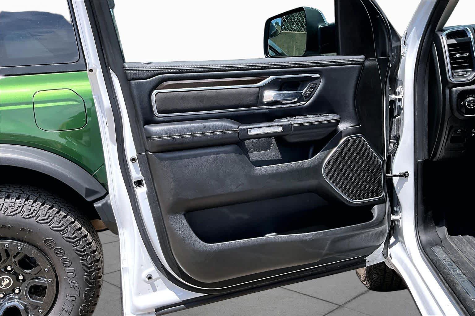 Used 2022 RAM 1500 Laramie AWD/4WD image 25