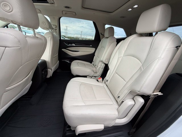 Used 2023 Buick Enclave Essence w/ Experience Buick Package AWD/4WD image 8