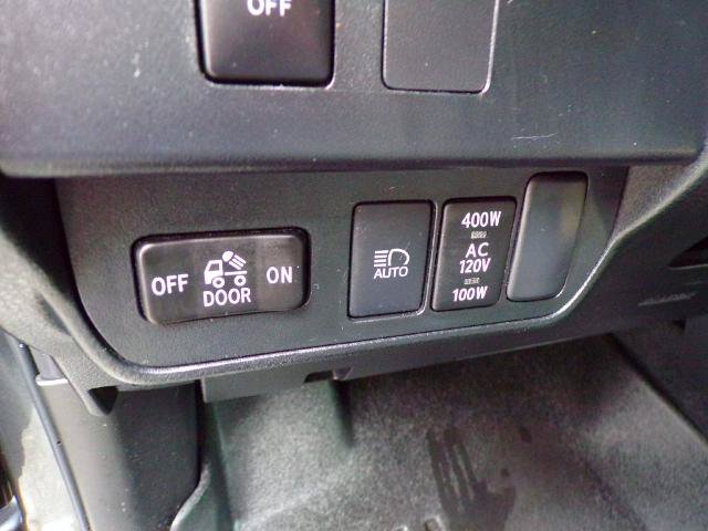 Used 2023 Toyota Tacoma TRD Sport w/ Technology Package AWD/4WD image 17