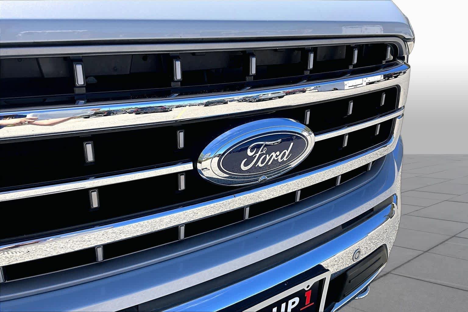 Certified 2021 Ford F150 Lariat w/ Equipment Group 502A High AWD/4WD image 32
