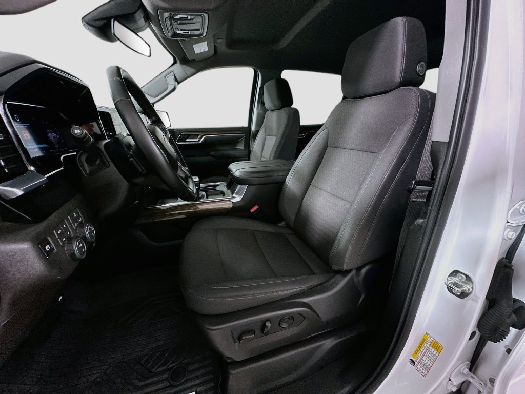 Used 2026 Chevrolet Silverado 1500 LT AWD/4WD image 23