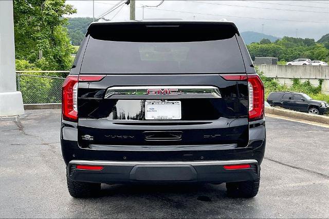 Used 2023 GMC Yukon SLT w/ SLT Premium Package AWD/4WD image 4