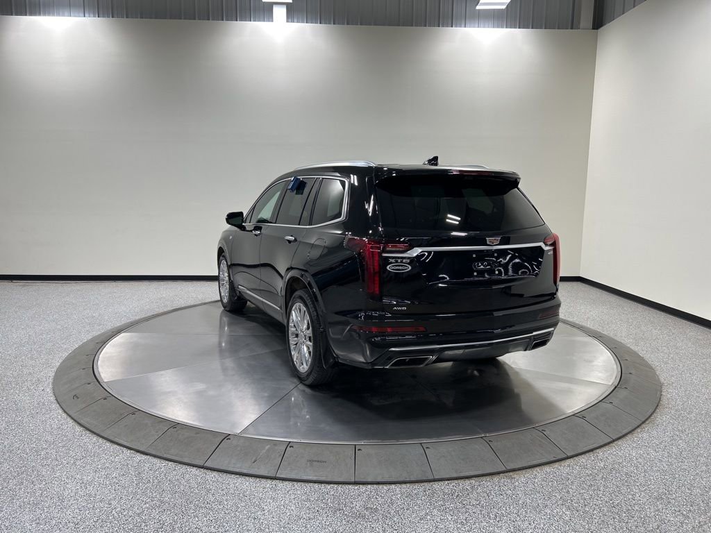 Used 2023 Cadillac XT6 Premium Luxury w/ Technology Package AWD/4WD image 9