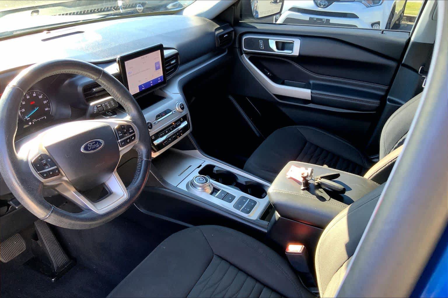 Certified 2021 Ford Explorer XLT RWD image 15