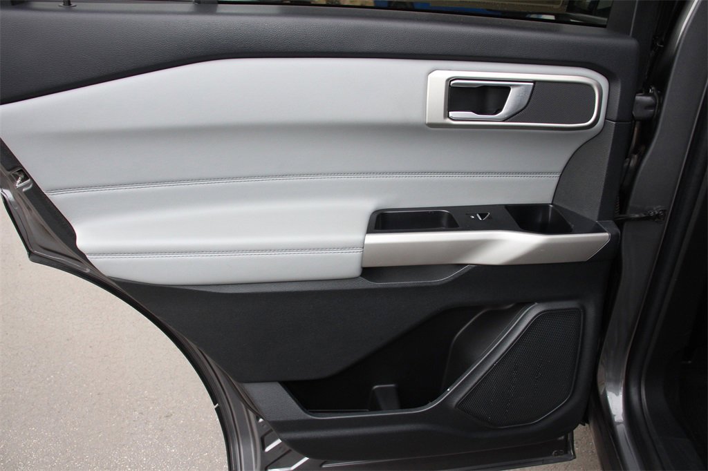 Certified 2023 Ford Explorer XLT w/ Equipment Group 202A image 21