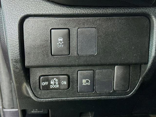 Used 2021 Toyota Tacoma SR image 10