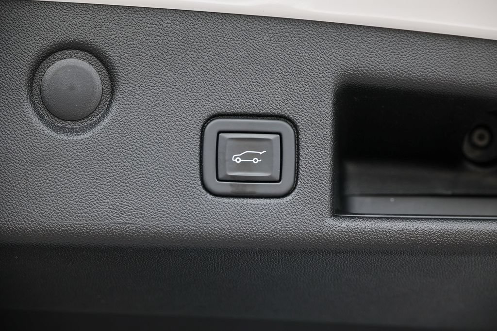 Used 2022 Chevrolet Equinox LT FWD image 42