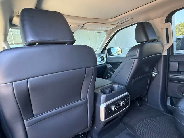 Certified 2024 Ford Expedition XLT RWD image 16