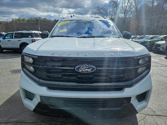 Certified 2025 Ford Expedition Max Active AWD/4WD image 2