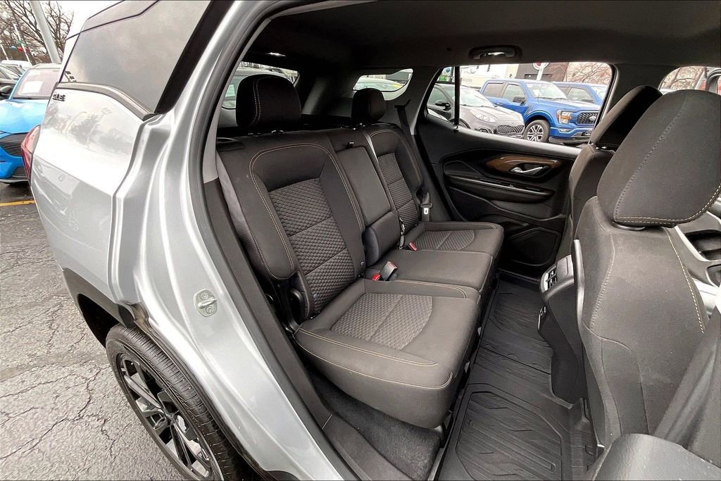 Used 2021 GMC Terrain SLE w/ Driver Convenience Package image 24