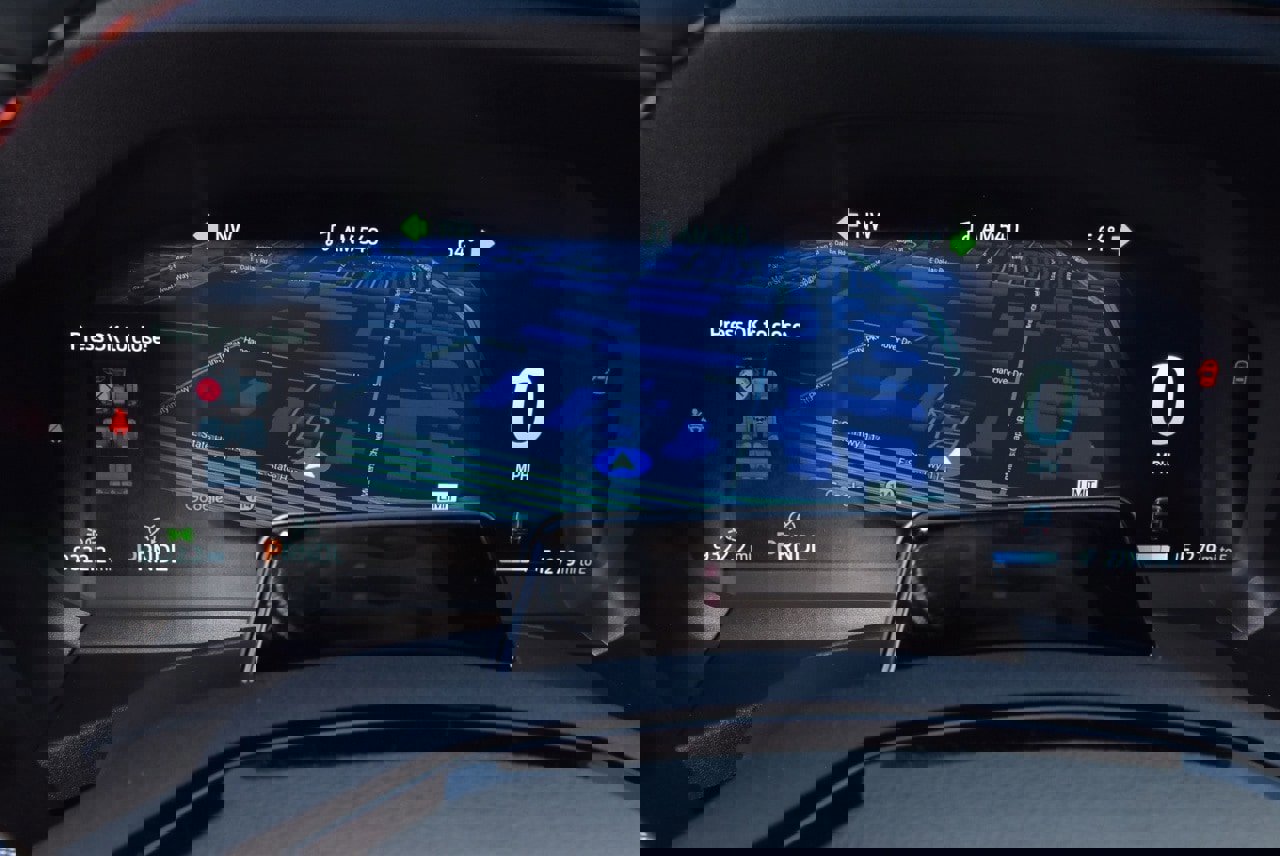 Certified 2025 Ford Explorer ST-Line w/ Premium Package image 28