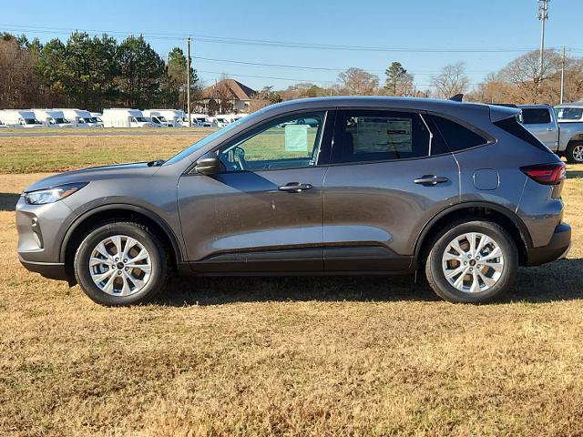 Certified 2025 Ford Escape Active w/ Cold Weather Package FWD image 5