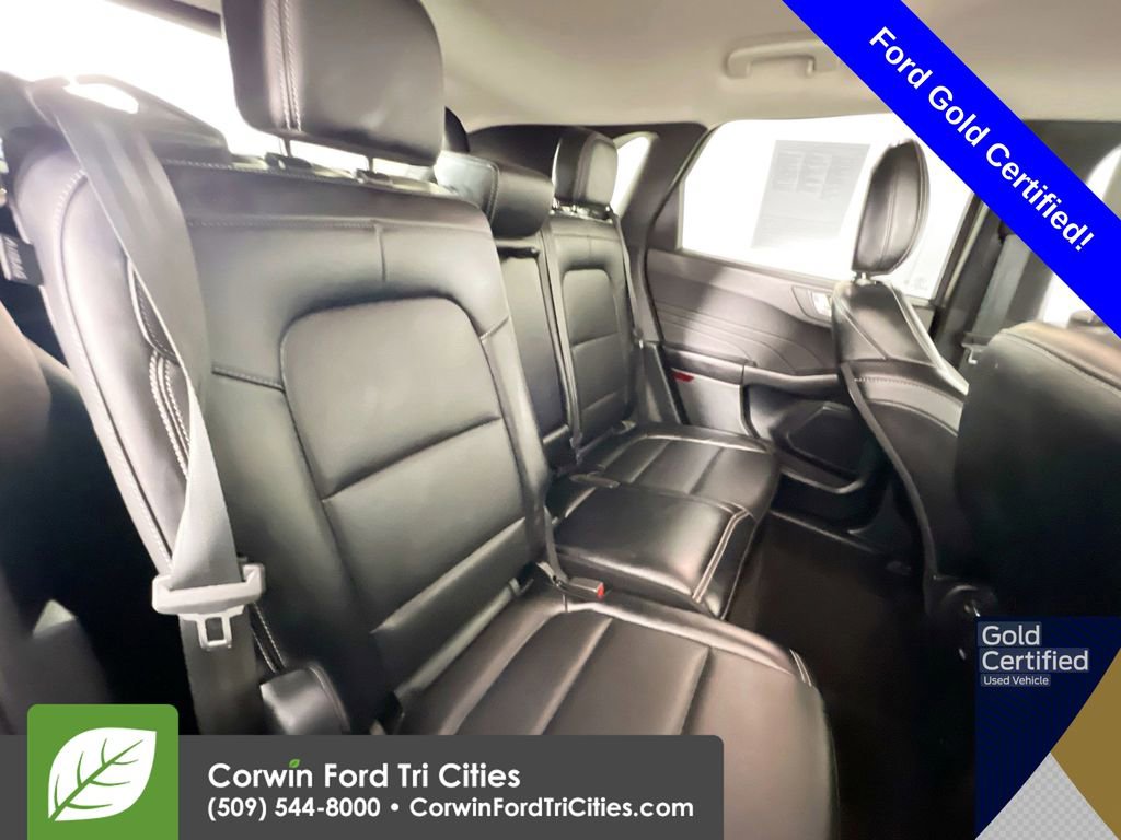 Certified 2025 Ford Escape Platinum AWD/4WD image 17