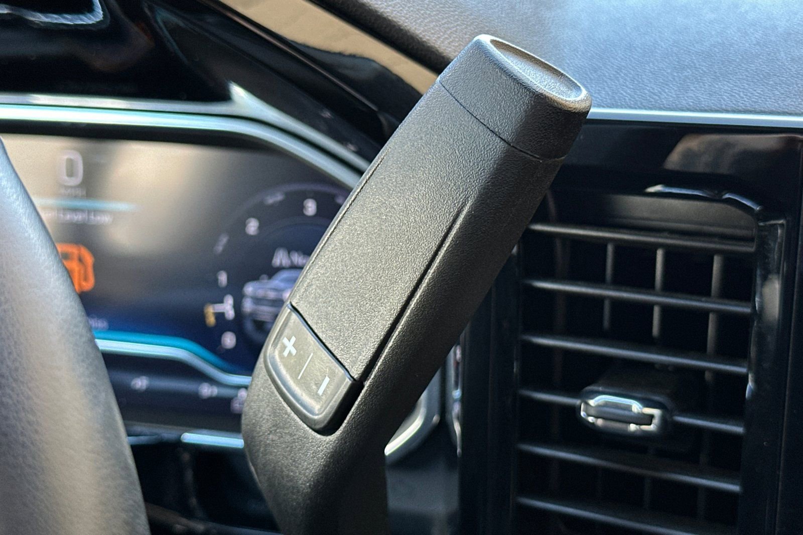 Used 2025 Chevrolet Silverado 2500 LT w/ Texas Edition image 19