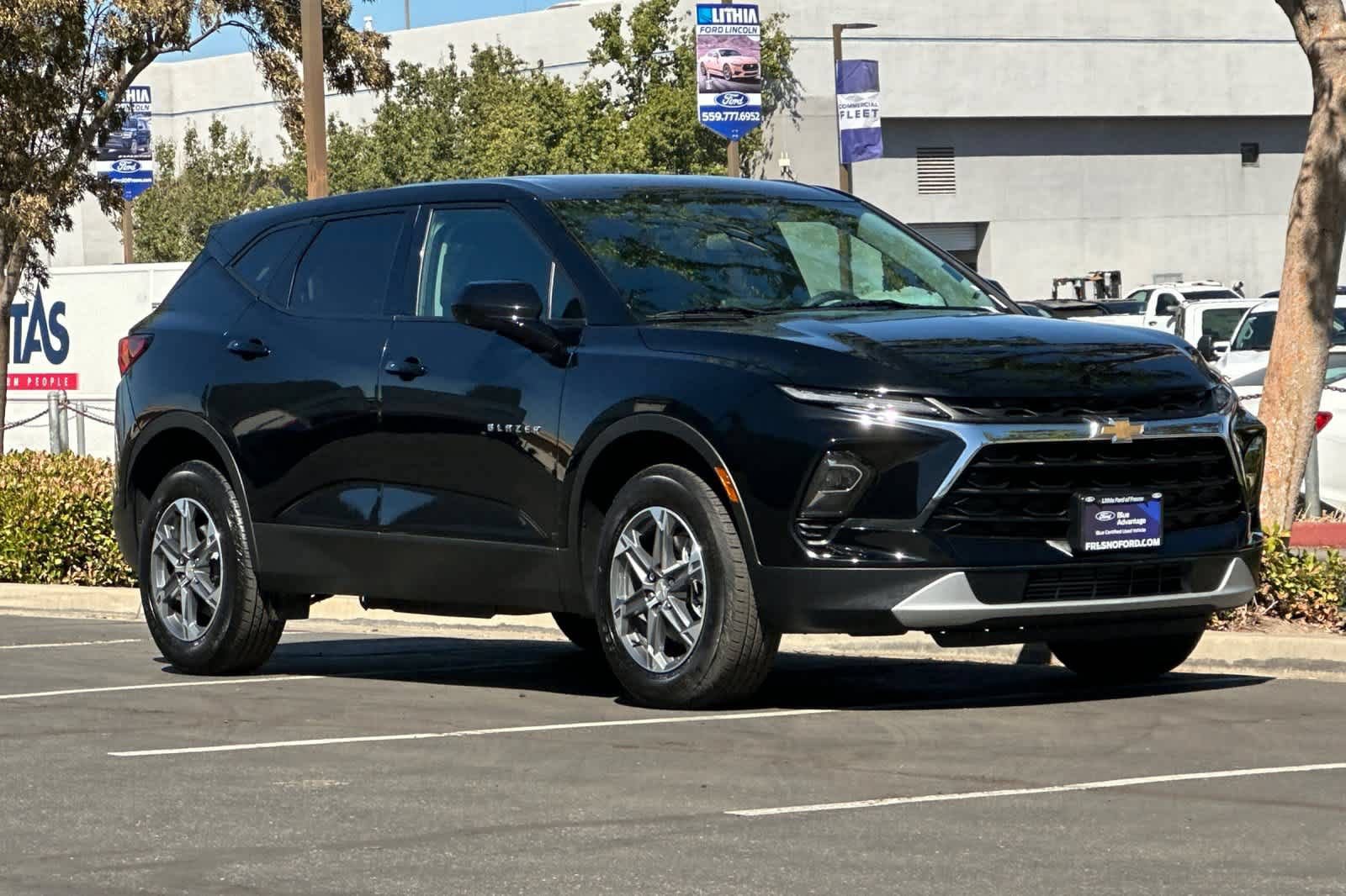 Used 2025 Chevrolet Blazer LT FWD image 10