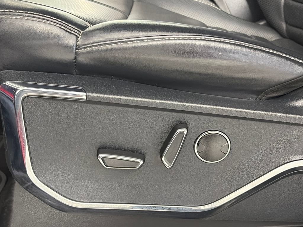 Certified 2023 Ford F150 Platinum w/ Equipment Group 701A High image 28