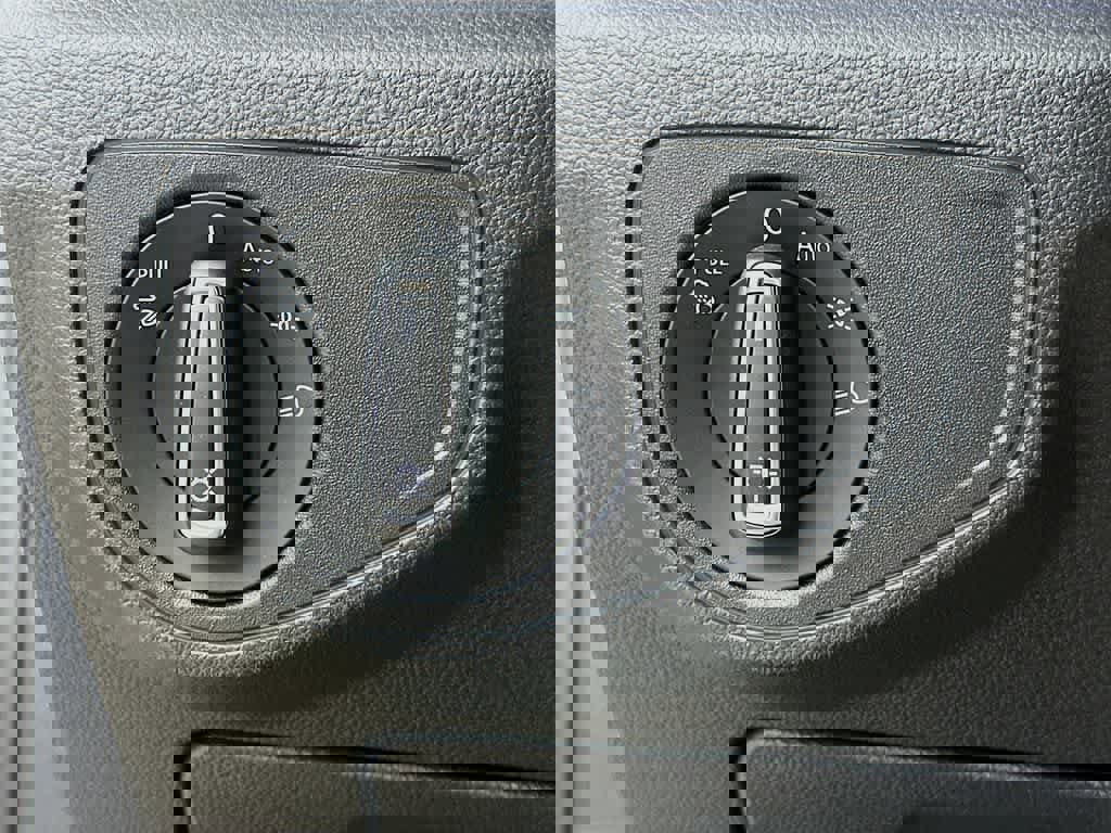 Used 2022 Volkswagen Atlas SEL Premium image 27