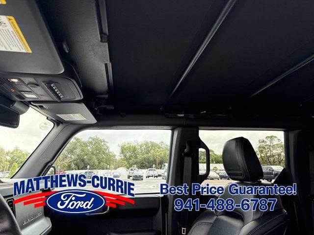Certified 2025 Ford Bronco Badlands AWD/4WD image 11
