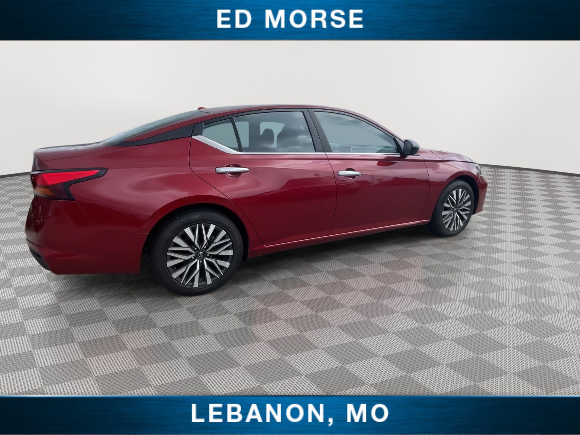 Used 2025 Nissan Altima 2.5 SV FWD image 8