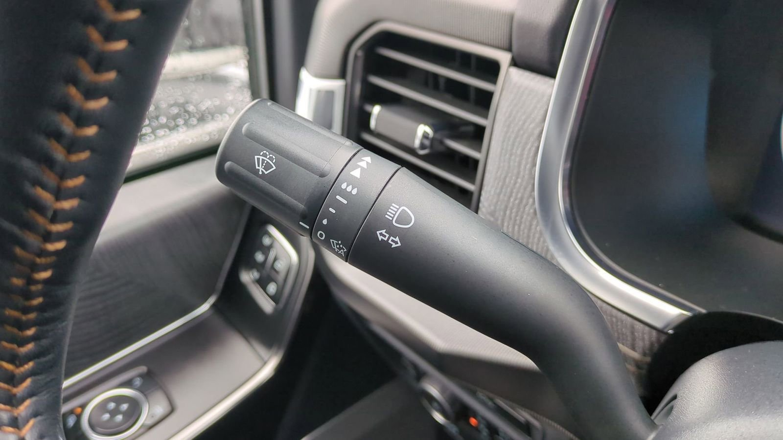 Certified 2023 Ford F150 Platinum w/ Equipment Group 701A High image 28