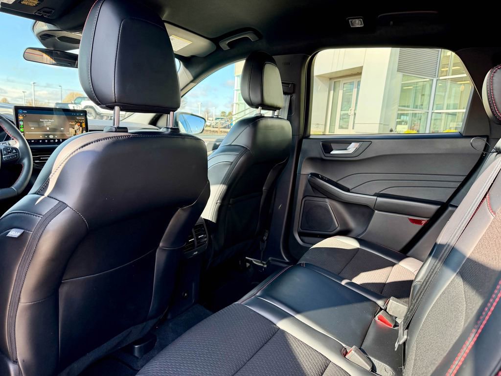 Certified 2024 Ford Escape ST-Line w/ Tech Pack #1 image 13