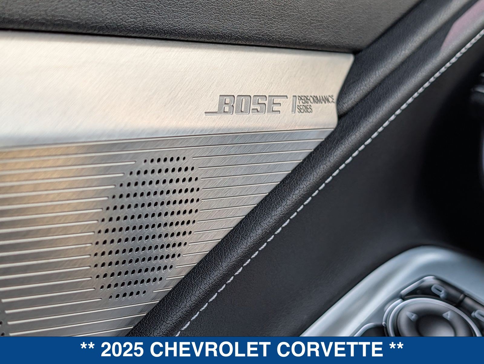 Used 2025 Chevrolet Corvette Stingray Preferred Cpe w/ Z51 Performance Package RWD image 24