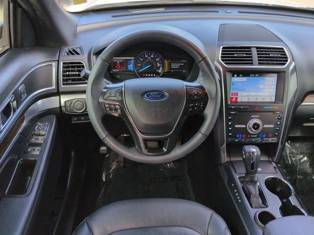 Certified 2019 Ford Explorer Limited w/ Ford Safe & Smart Package FWD image 16