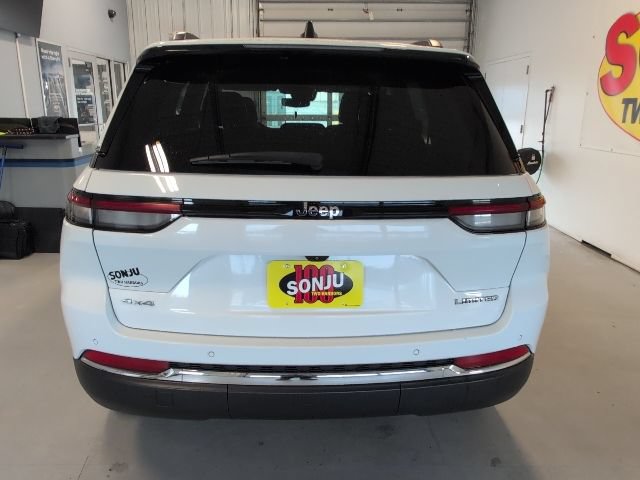 Used 2023 Jeep Grand Cherokee Limited AWD/4WD image 4