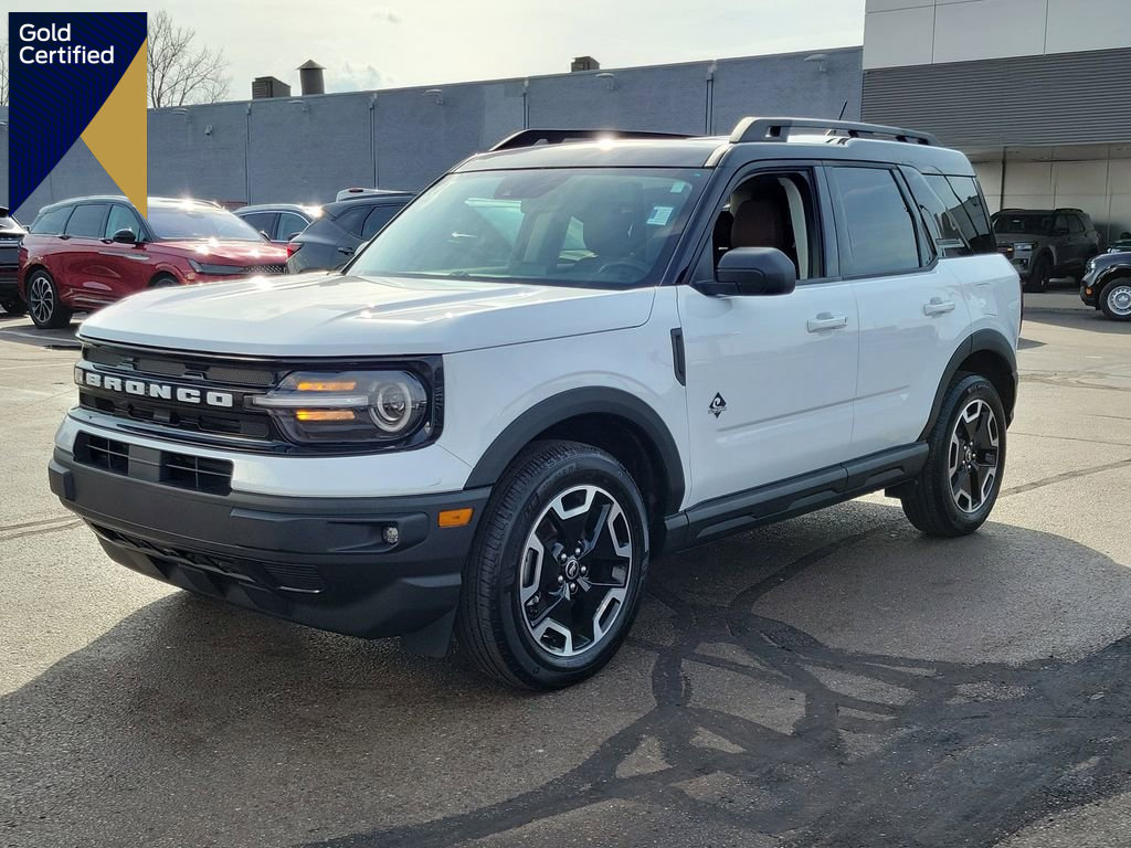 Certified 2024 Ford Bronco Sport Outer Banks w/ Tech Package image 1