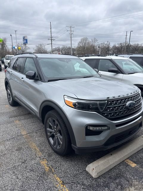 Certified 2023 Ford Explorer XLT w/ Equipment Group 202A