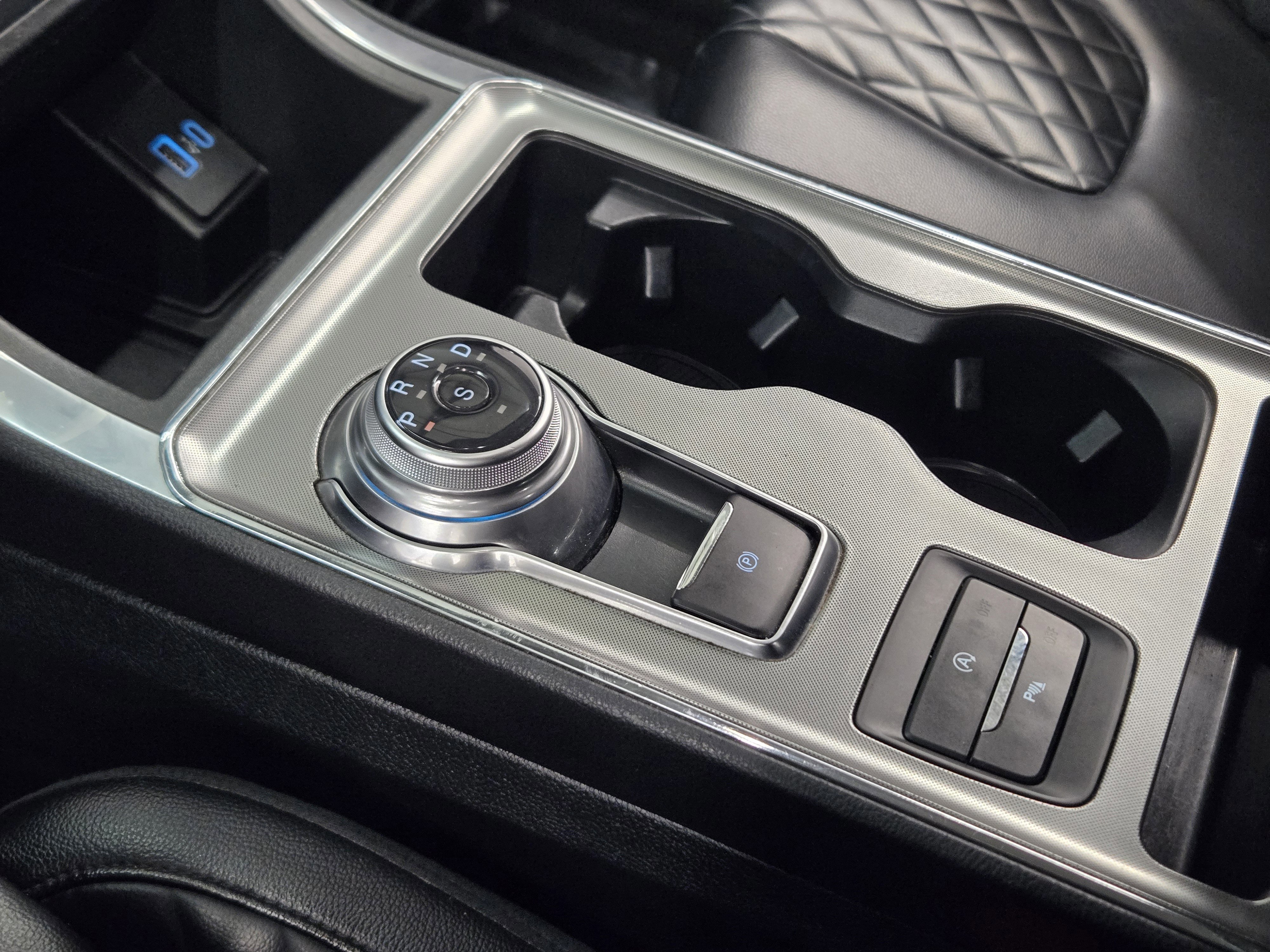 Certified 2024 Ford Edge Titanium image 19