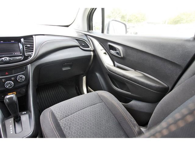 Used 2020 Chevrolet Trax LS w/ LPO, Cargo Package image 9