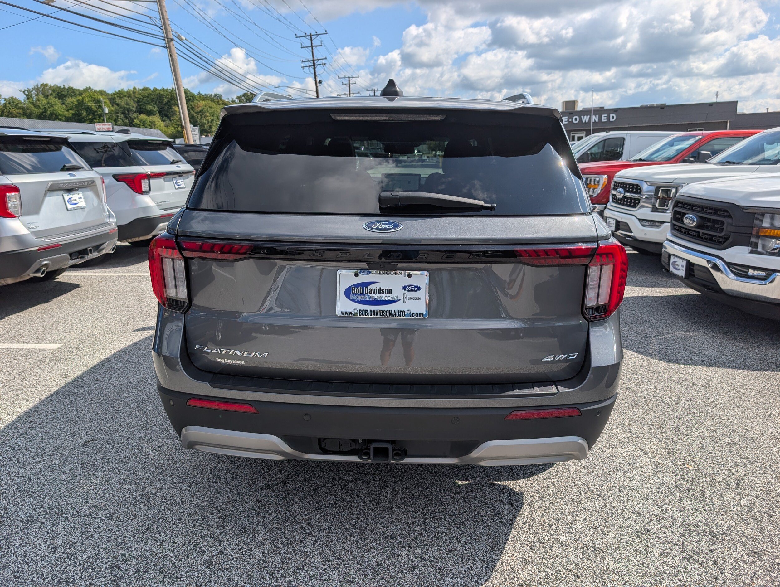 Certified 2025 Ford Explorer Platinum w/ LUX Leather Package AWD/4WD image 6