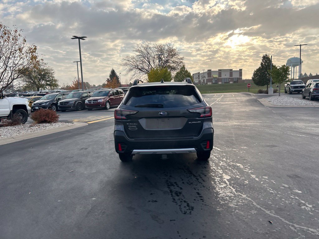 Used 2022 Subaru Outback Limited w/ Popular Package #2 AWD/4WD image 7