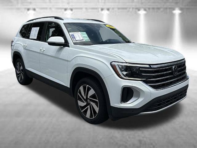 Used 2025 Volkswagen Atlas SE FWD image 3