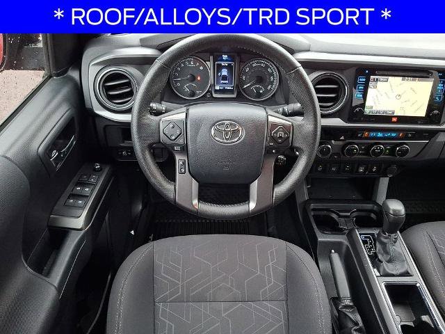 Used 2017 Toyota Tacoma TRD Sport AWD/4WD image 11