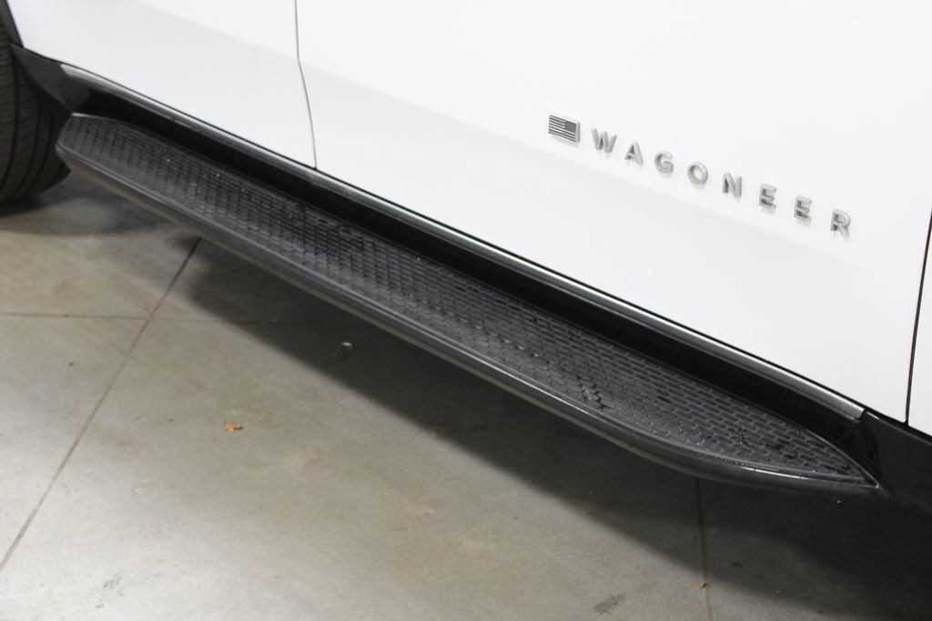 Used 2024 Jeep Wagoneer Series II image 14