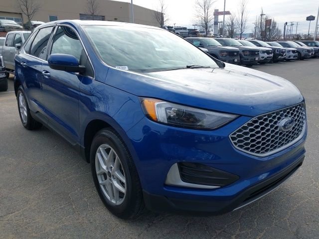 Certified 2024 Ford Edge SEL image 8
