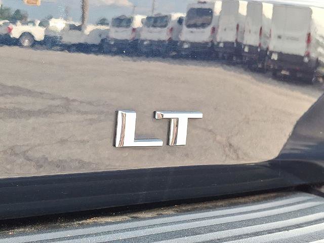 Used 2022 Chevrolet Suburban LT AWD/4WD image 34